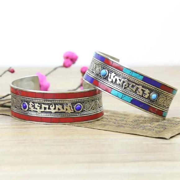 Tibetan Mantra Medicine Bracelet - Picture 7 of 8